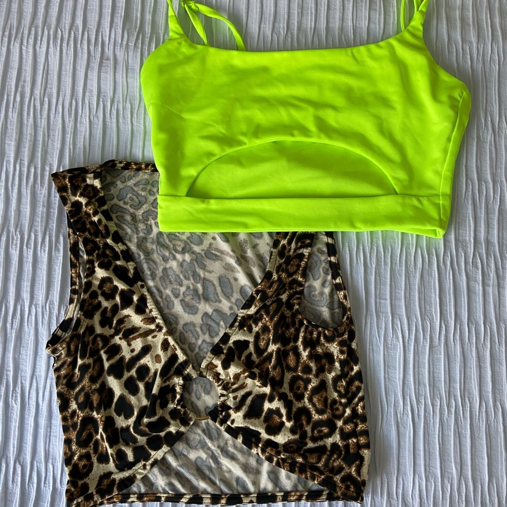 Bundle Crop Tops: Leopard w/ ring & neon w/ cutout